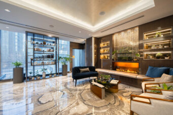 STUNNING HIGH LEVEL UNIT WITH BREATHTAKING VIEWS - 3507 1151 W Georgia Street, Vancouver