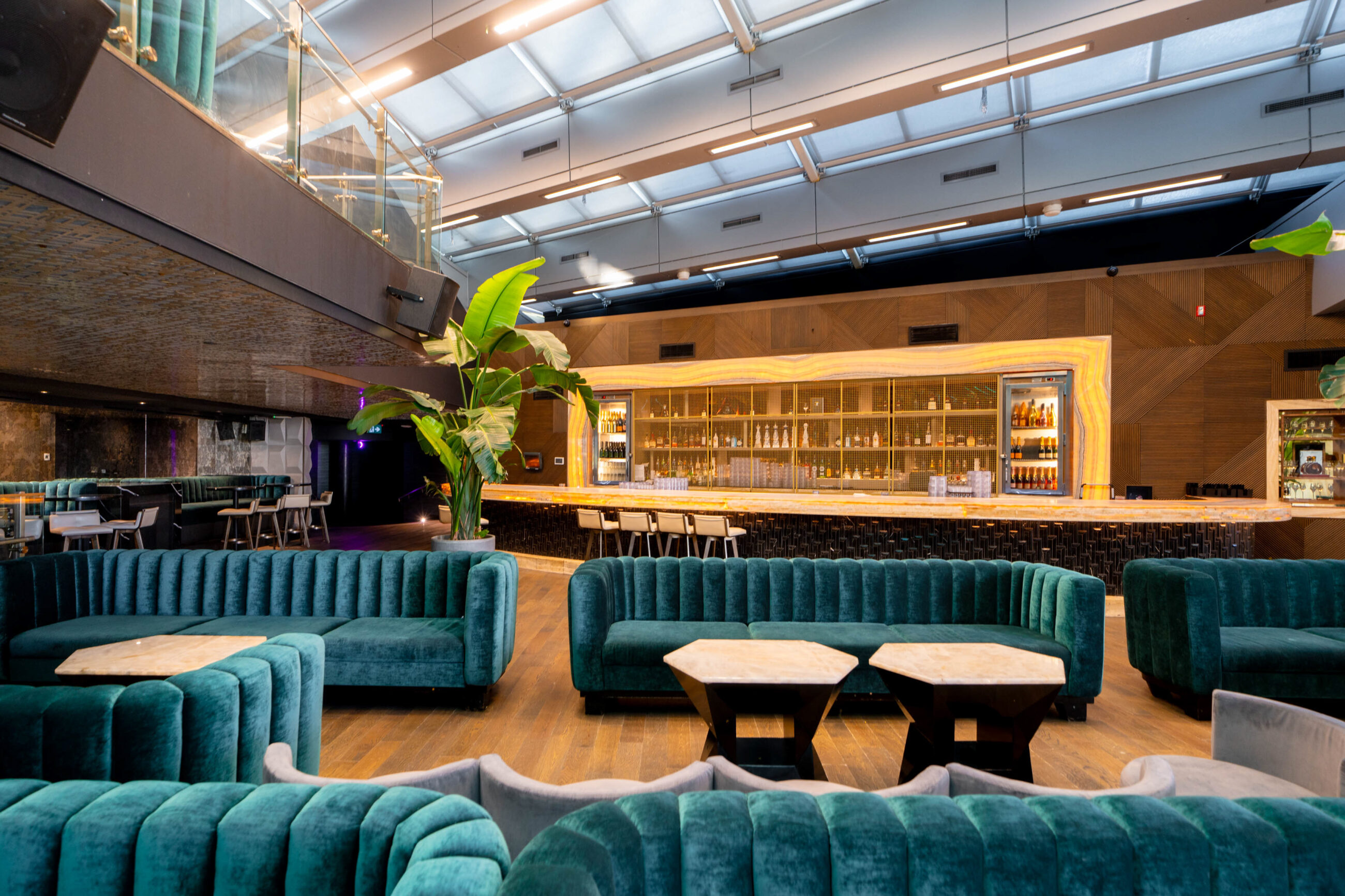 STUNNING HIGH LEVEL UNIT WITH BREATHTAKING VIEWS - 3507 1151 W Georgia Street, Vancouver