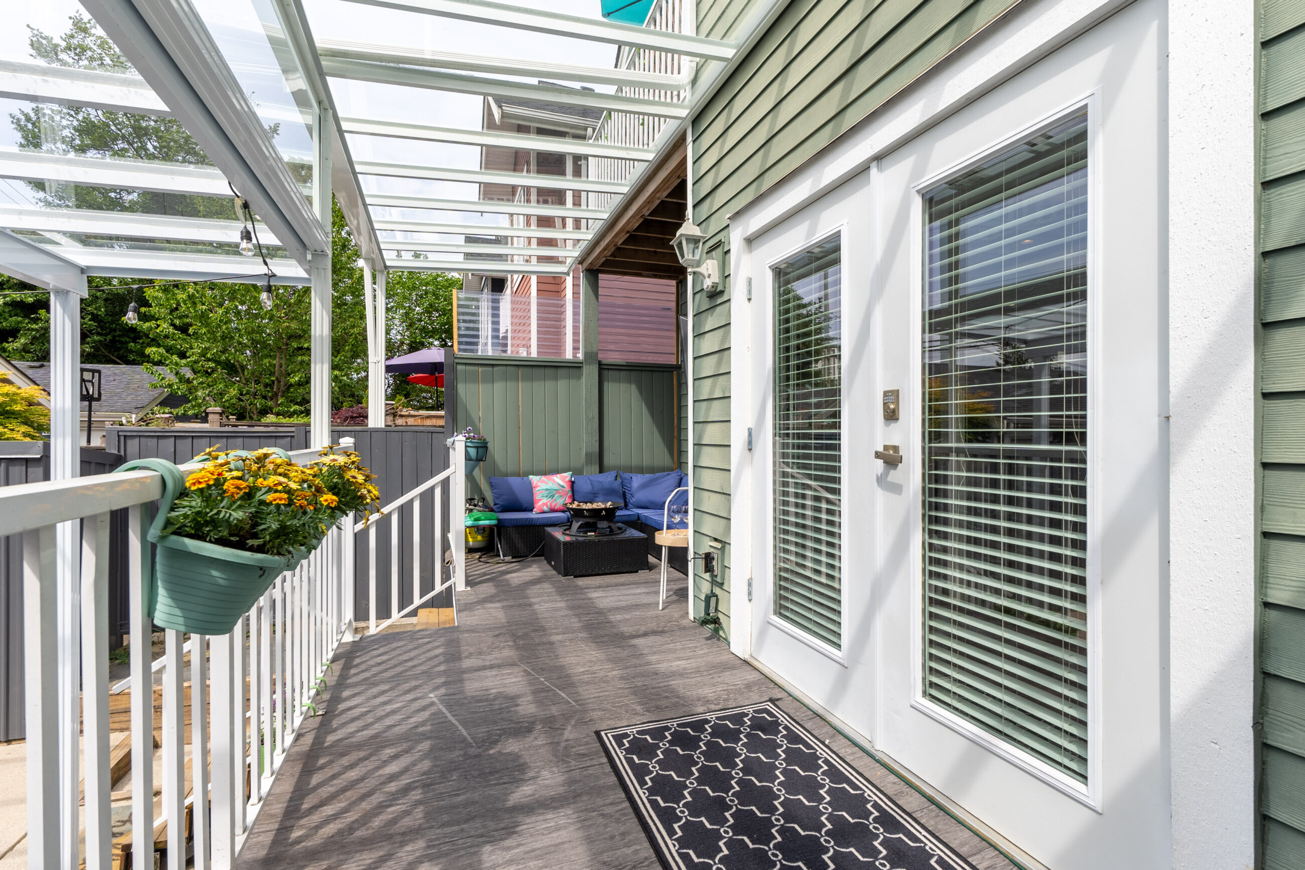 GORGEOUS HALF DUPLEX IN CENTRAL LONSDALE - 225 E 18th Street, North Vancouver