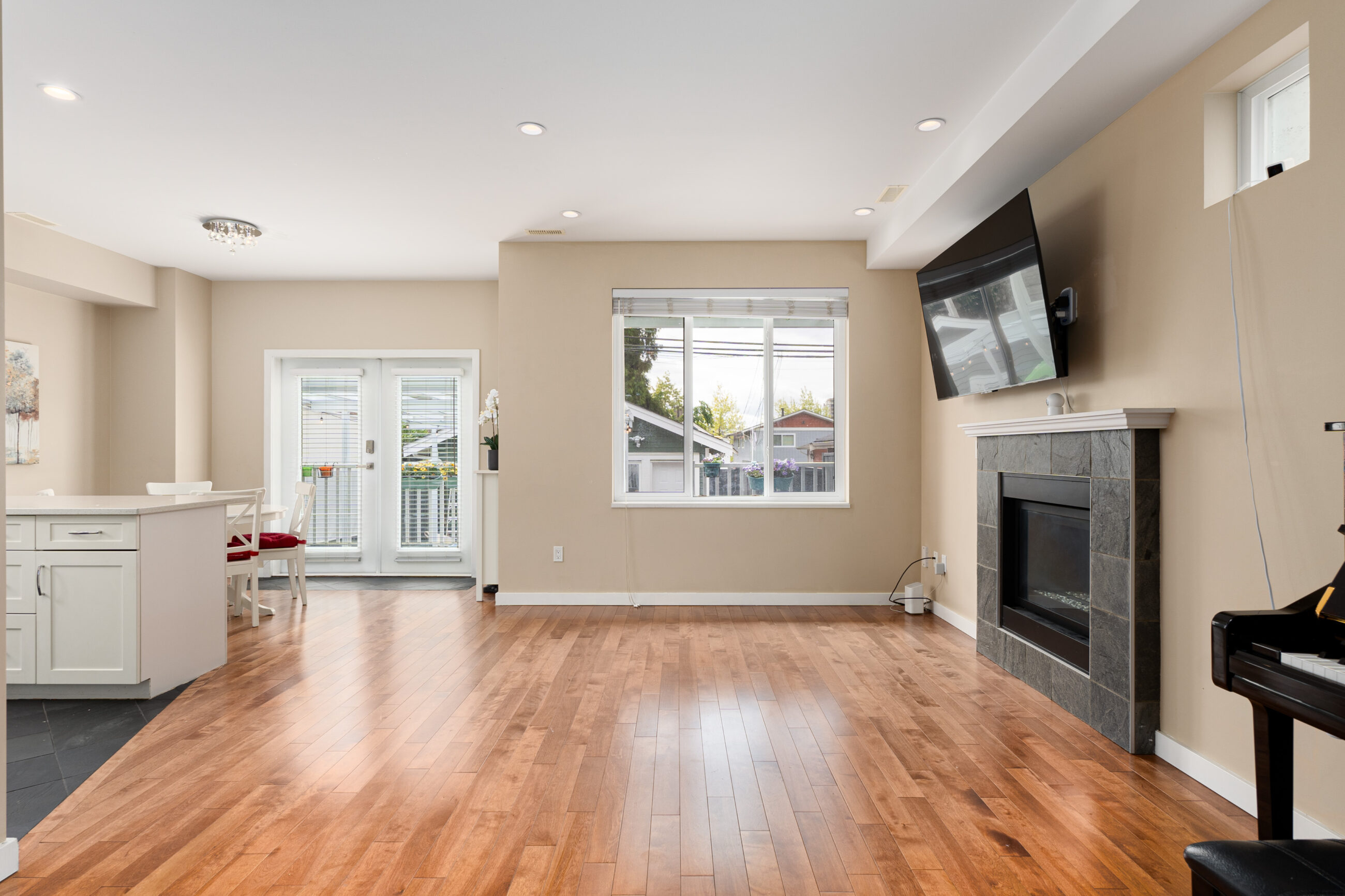 GORGEOUS HALF DUPLEX IN CENTRAL LONSDALE – 225 E 18th Street, North Vancouver