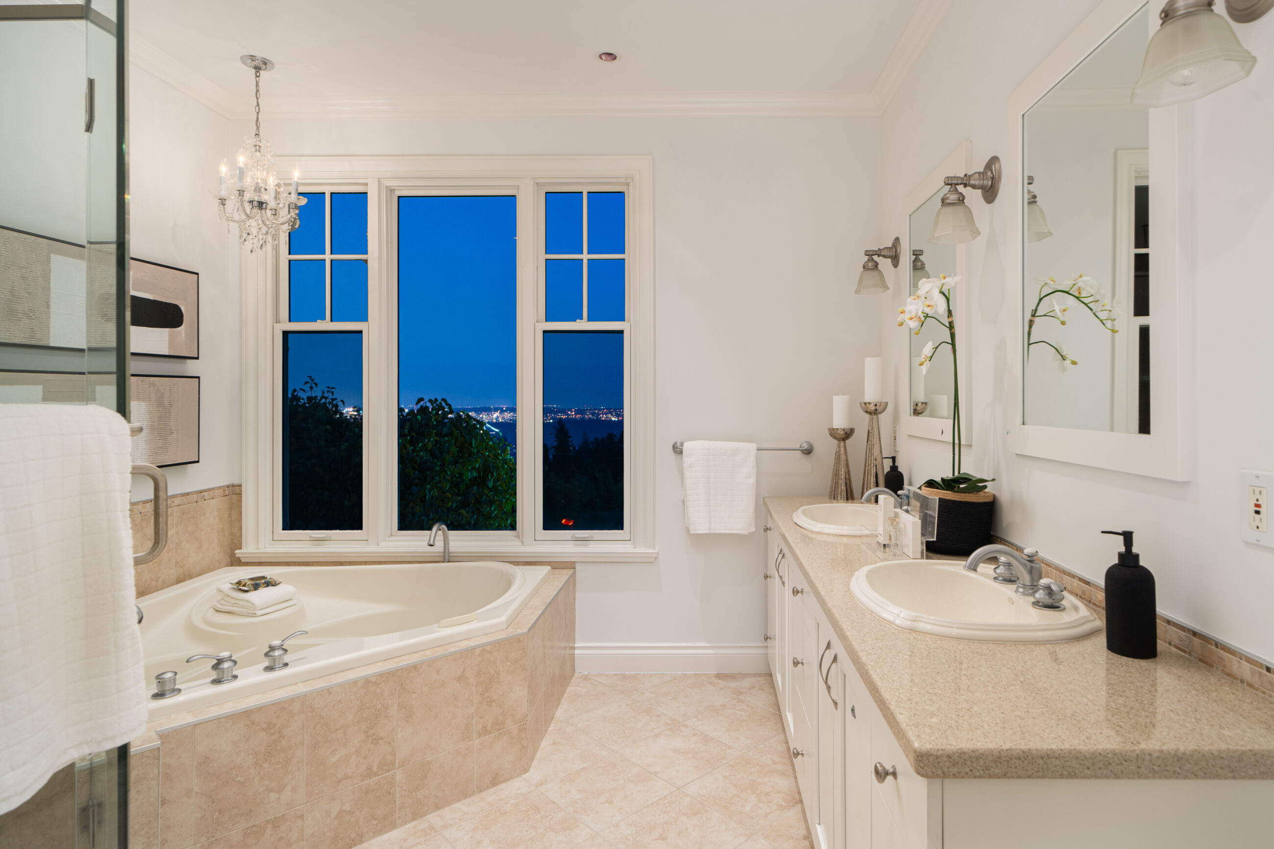 PRESTIGIOUS BRITISH PROPERTIES OFFERING 180-DEGREE CITY AND OCEAN VIEWS -  970 King Georges Way, West Vancouver