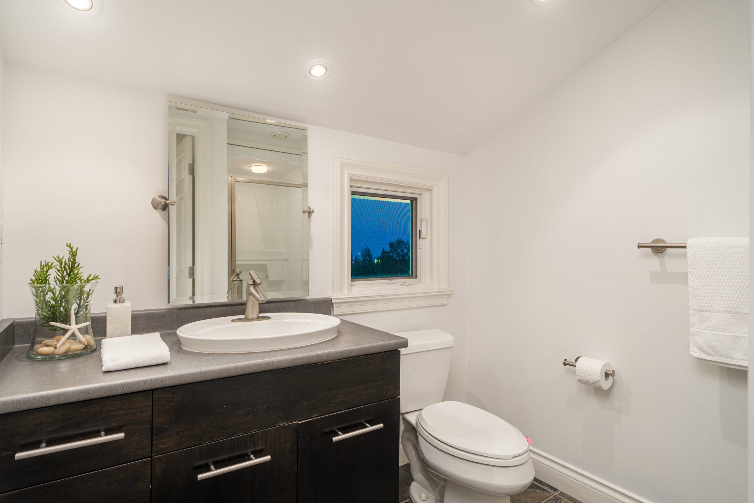 PRESTIGIOUS BRITISH PROPERTIES OFFERING 180-DEGREE CITY AND OCEAN VIEWS -  970 King Georges Way, West Vancouver