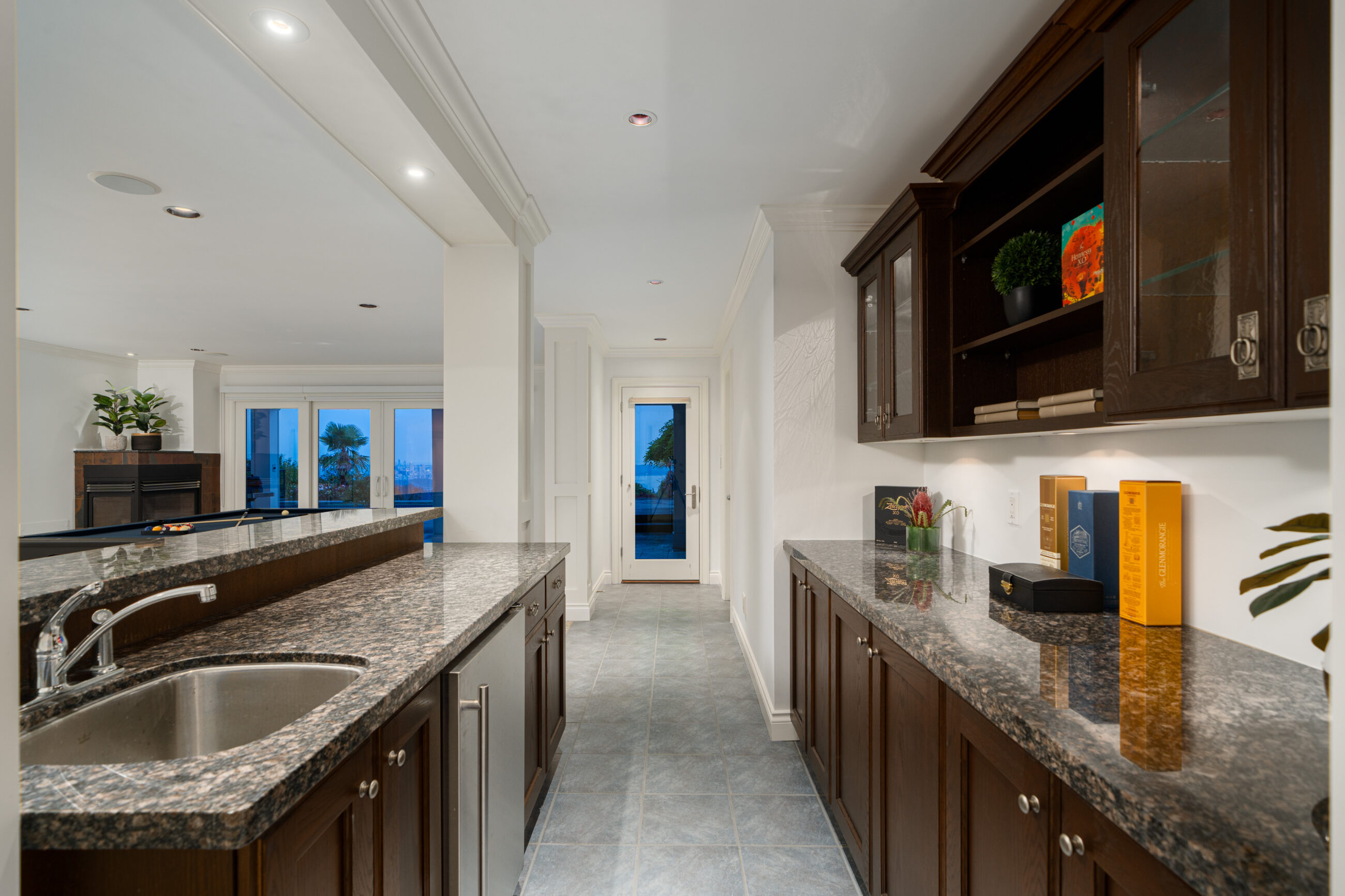 PRESTIGIOUS BRITISH PROPERTIES OFFERING 180-DEGREE CITY AND OCEAN VIEWS -  970 King Georges Way, West Vancouver