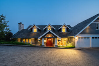 PRESTIGIOUS BRITISH PROPERTIES OFFERING 180-DEGREE CITY AND OCEAN VIEWS -  970 King Georges Way, West Vancouver