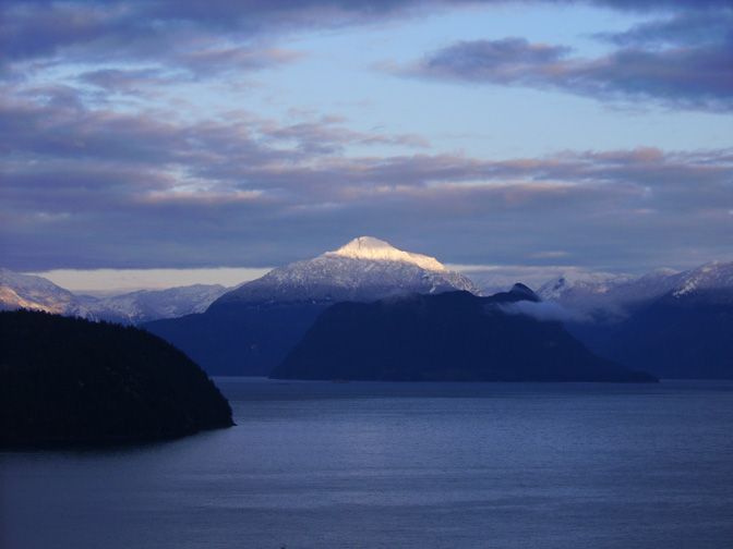 INTRODUCING A HOME AT SEASCAPES, WITH SPECTACULAR 180-DEGREE UNOBSTRUCTED VIEWS OF THE OCEAN AND NEARBY ISLANDS - 8725 Seascape Drive, West Vancouver