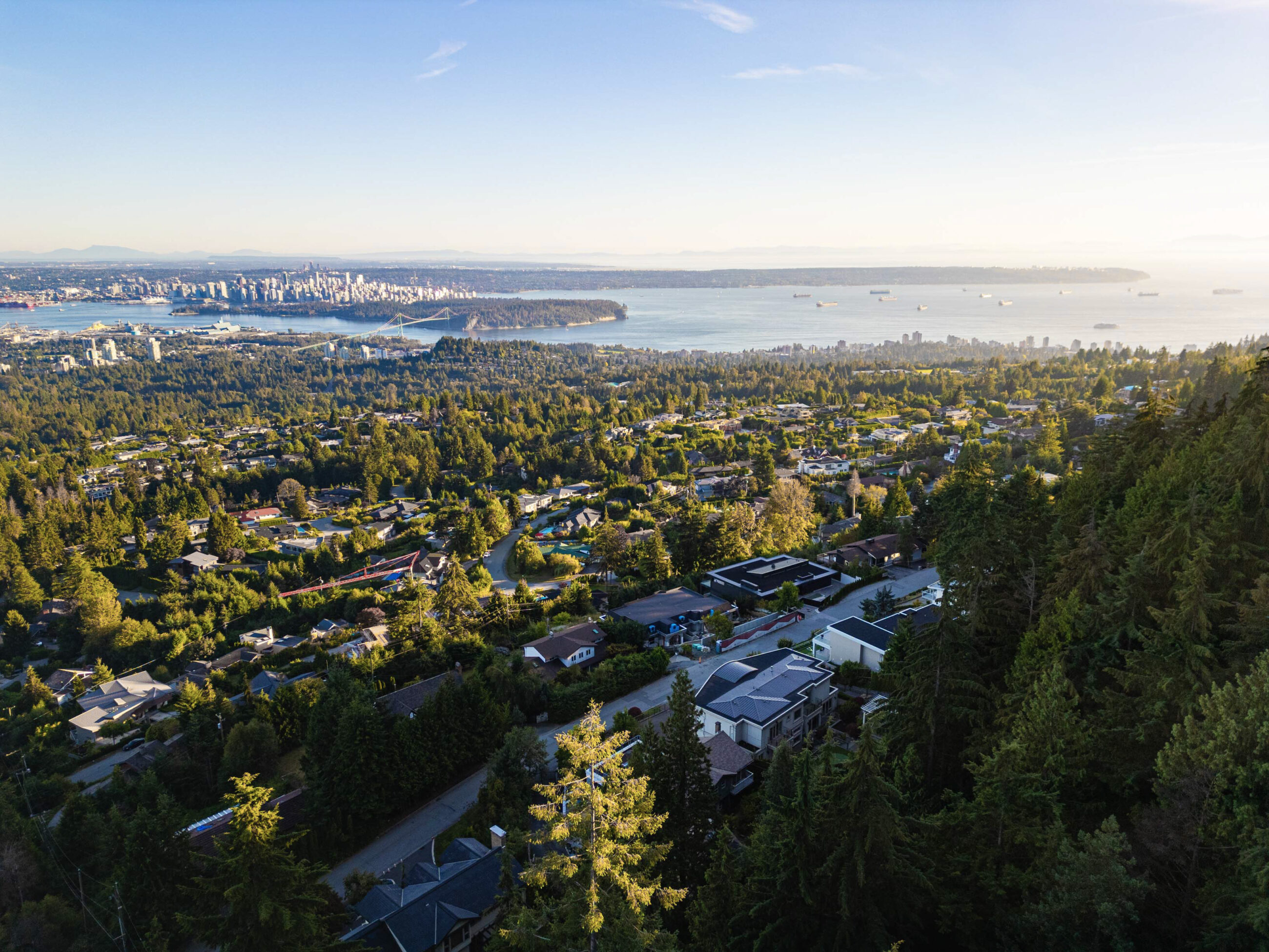 BRITISH PROPERTIES WITH 280-DEGREE PANORAMIC STUNNING VIEWS – 1095 Millsteam Road, West Vancouver