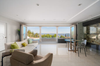 BRITISH PROPERTIES WITH 280-DEGREE PANORAMIC STUNNING VIEWS - 1095 Millsteam Road, West Vancouver