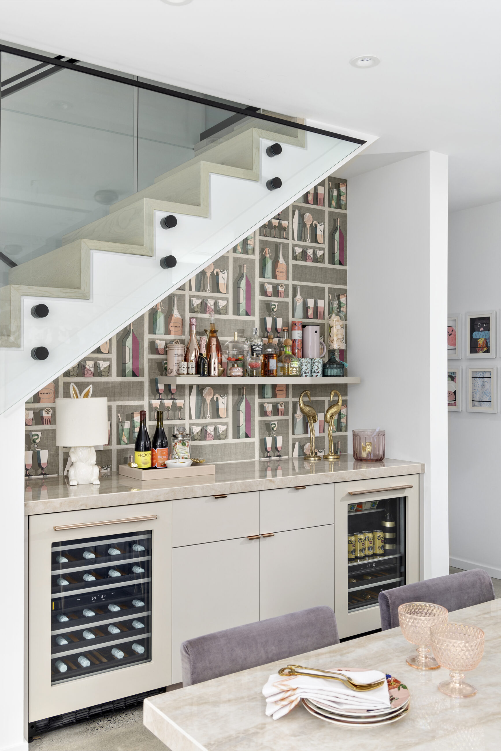 LUXURIOUS AND CONTEMPORARY HOME BY FRITS DE VRIES AND AWARD WINNING KALU INTERIORS - 510 Burhill Road, West Vancouver