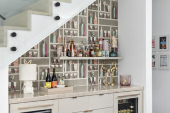 LUXURIOUS AND CONTEMPORARY HOME BY FRITS DE VRIES AND AWARD WINNING KALU INTERIORS - 510 Burhill Road, West Vancouver