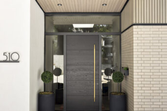 LUXURIOUS AND CONTEMPORARY HOME BY FRITS DE VRIES AND AWARD WINNING KALU INTERIORS - 510 Burhill Road, West Vancouver