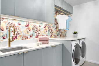 LUXURIOUS AND CONTEMPORARY HOME BY FRITS DE VRIES AND AWARD WINNING KALU INTERIORS - 510 Burhill Road, West Vancouver