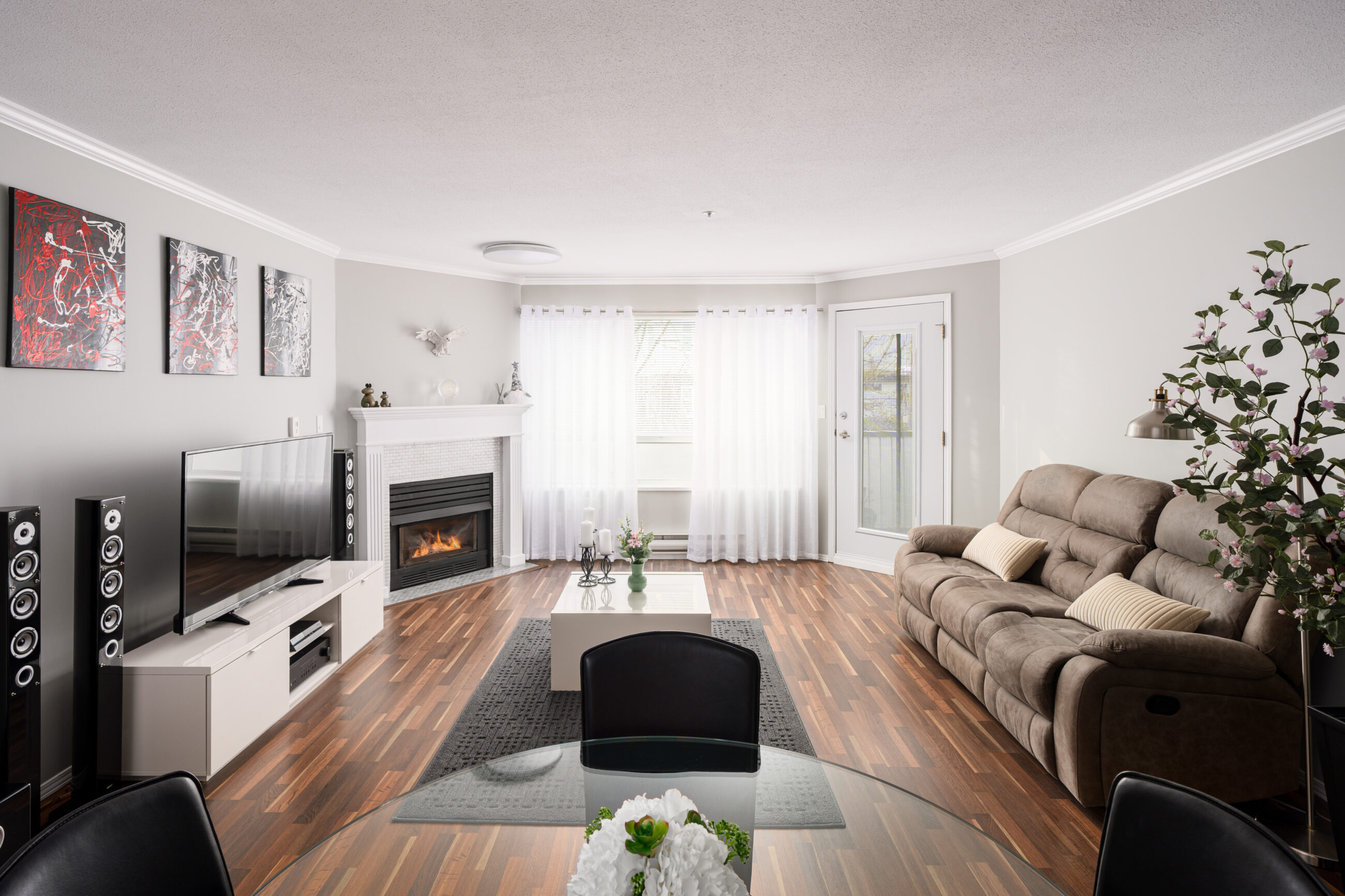 SPACIOUS attractively priced 2bed 2bath condo – 204 5450 208 Street, Langley