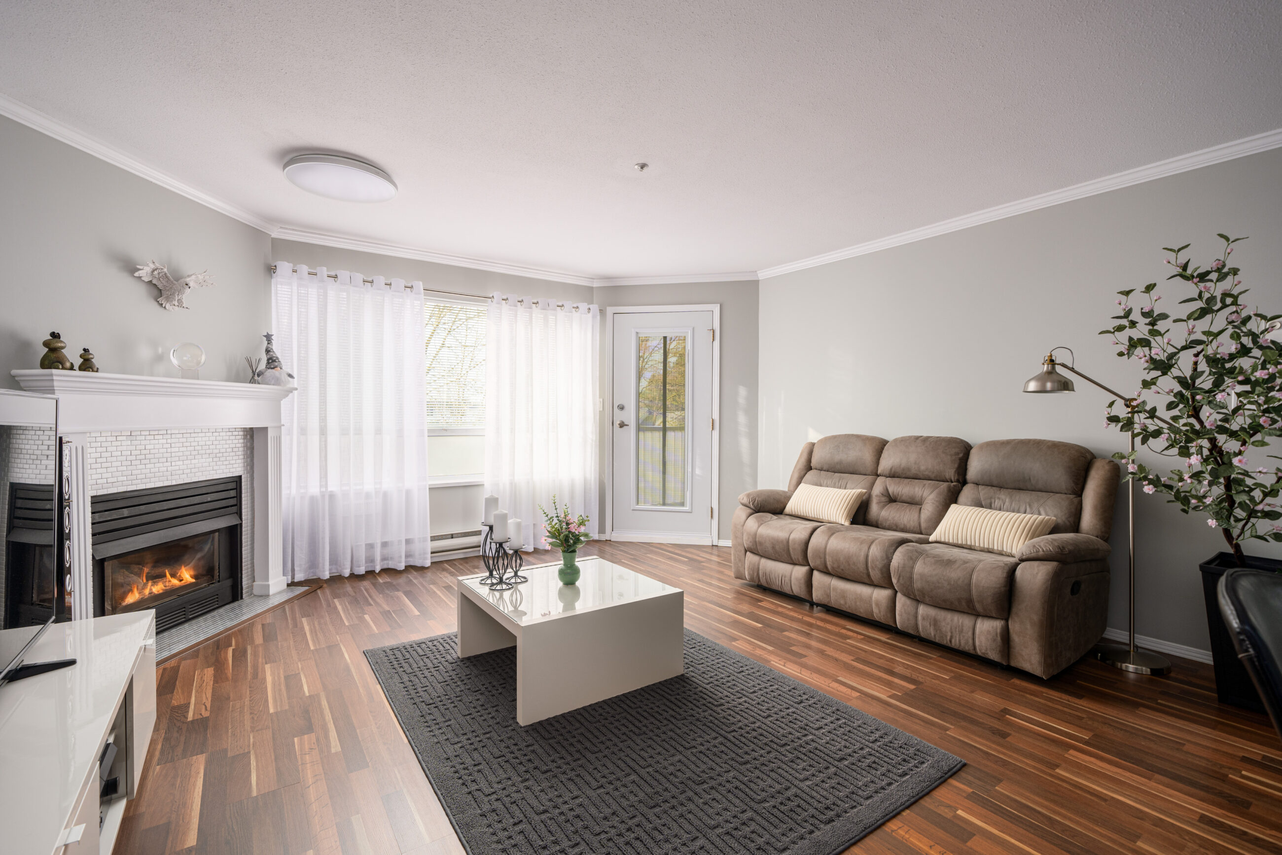 SPACIOUS attractively priced 2bed 2bath condo – 204 5450 208 Street, Langley