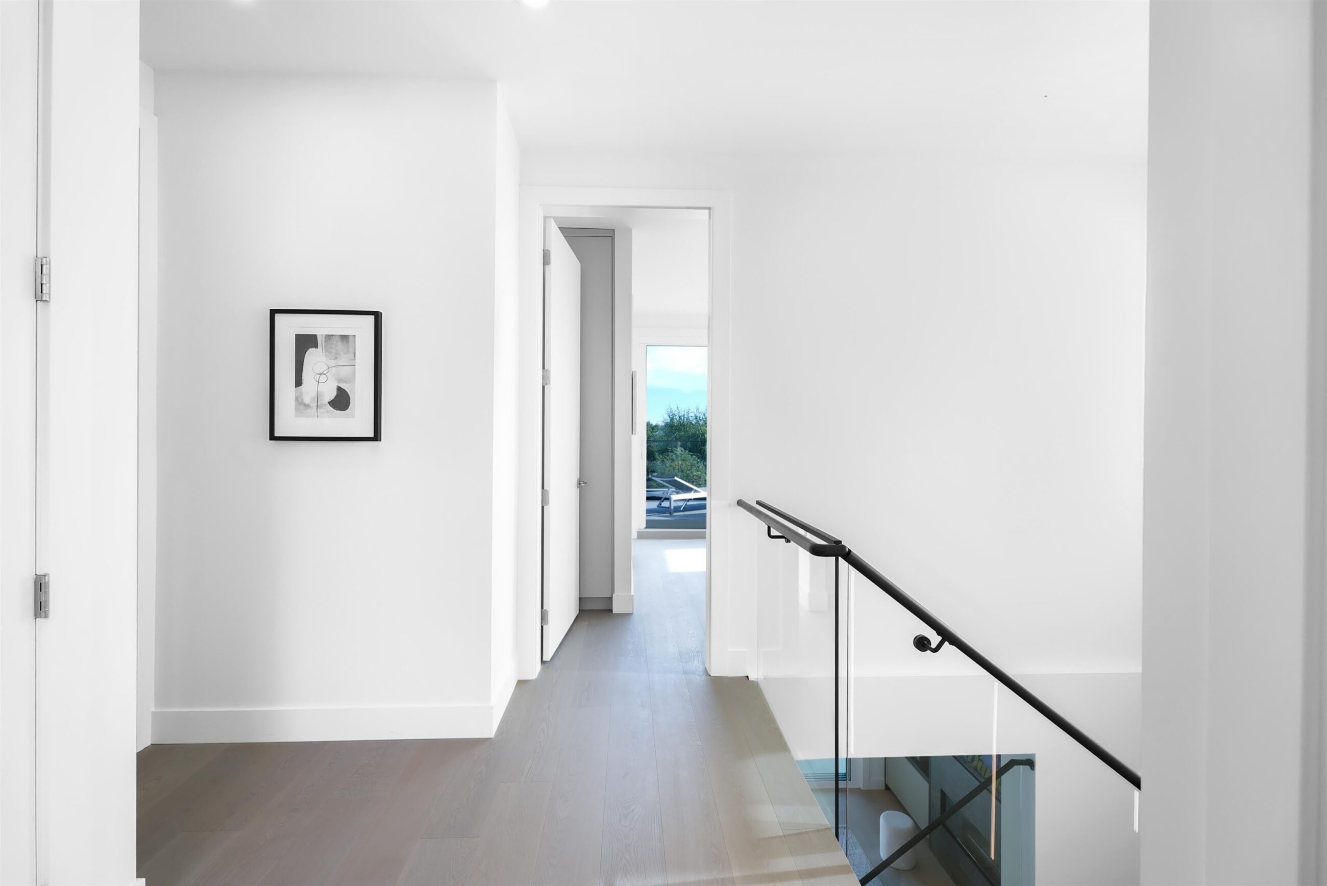 A STUNNING MODERN NEW BUILD IN WEST VANCOUVER - 1130 GORDON AVENUE