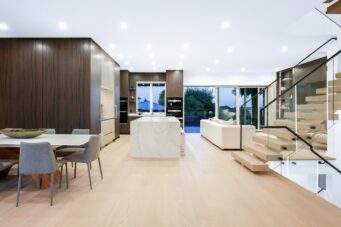 A STUNNING MODERN NEW BUILD IN WEST VANCOUVER - 1130 GORDON AVENUE