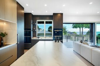 A STUNNING MODERN NEW BUILD IN WEST VANCOUVER - 1130 GORDON AVENUE