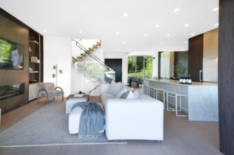 A STUNNING MODERN NEW BUILD IN WEST VANCOUVER - 1130 GORDON AVENUE