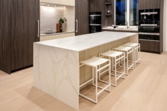 A STUNNING MODERN NEW BUILD IN WEST VANCOUVER - 1130 GORDON AVENUE