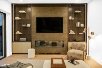 A STUNNING MODERN NEW BUILD IN WEST VANCOUVER - 1130 GORDON AVENUE