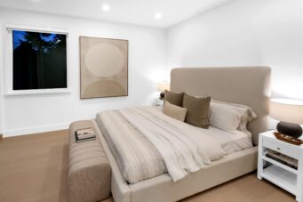 A STUNNING MODERN NEW BUILD IN WEST VANCOUVER - 1130 GORDON AVENUE