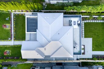 A STUNNING MODERN NEW BUILD IN WEST VANCOUVER - 1130 GORDON AVENUE