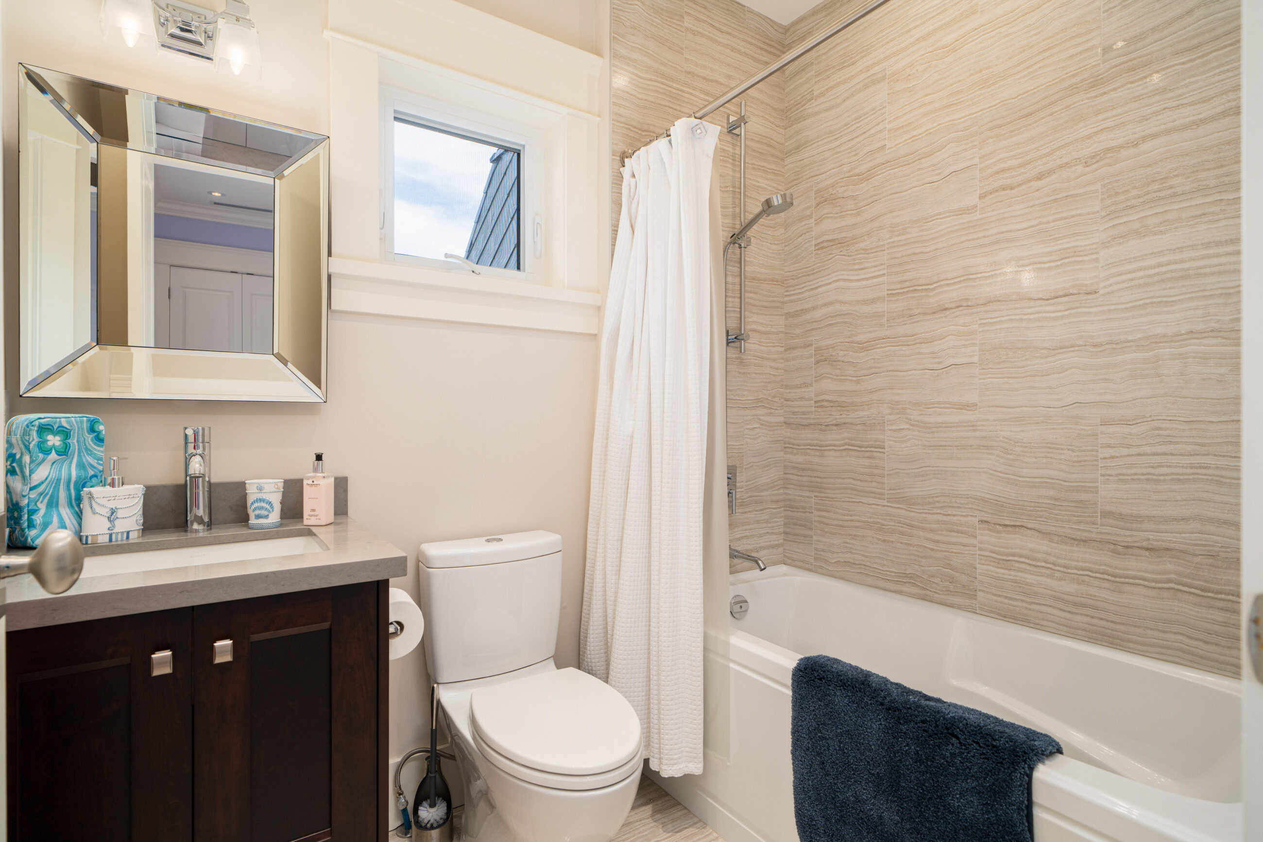 Meet West Vancouver French-style Oceanview Manor, an exquisite residence meticulously designed by a French-Canadian master architect - 2285 Kings Avenue, West Vancouver