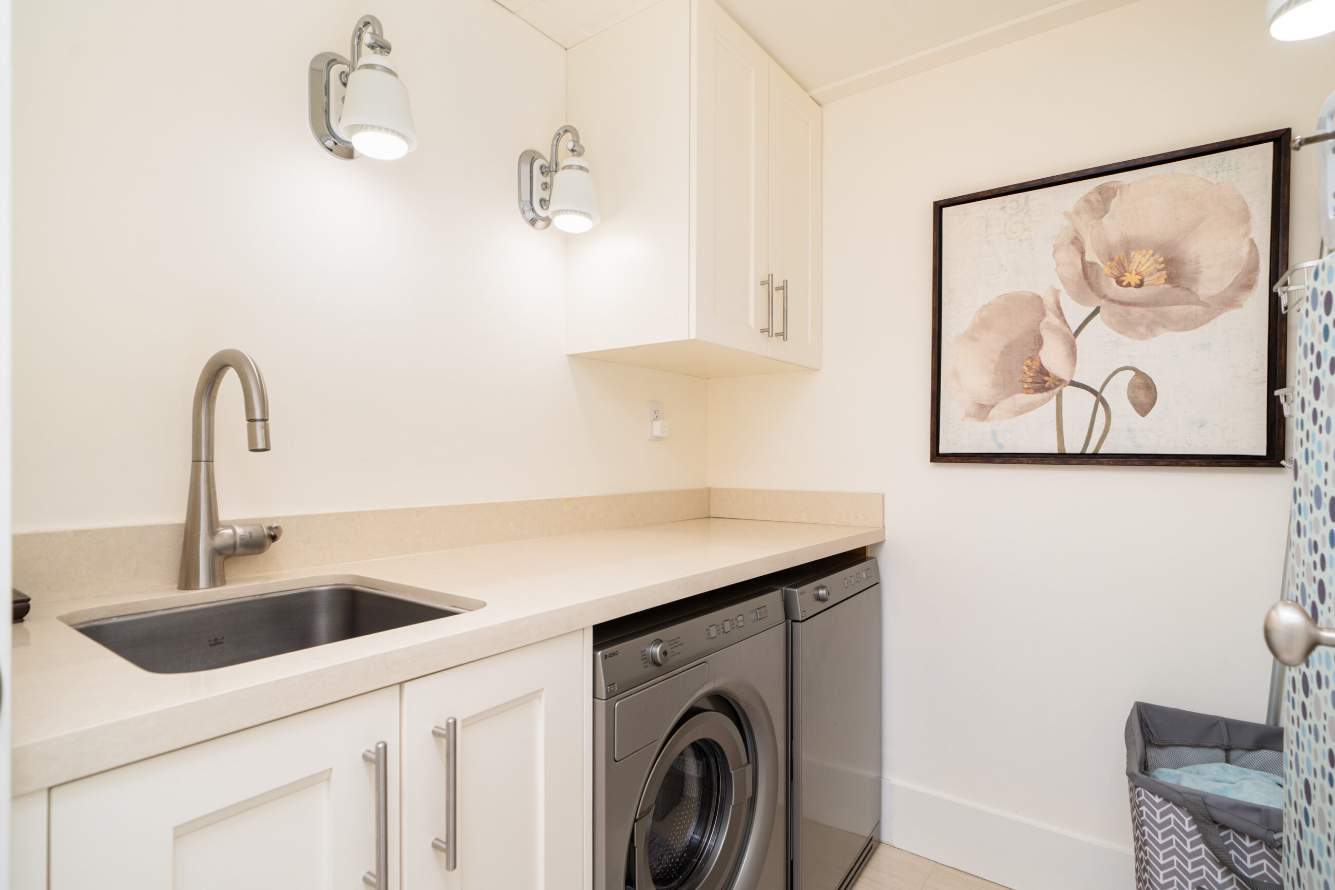 Meet West Vancouver French-style Oceanview Manor, an exquisite residence meticulously designed by a French-Canadian master architect - 2285 Kings Avenue, West Vancouver