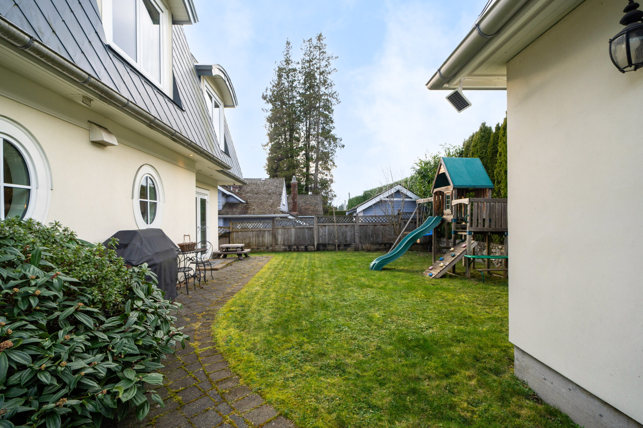 Meet West Vancouver French-style Oceanview Manor, an exquisite residence meticulously designed by a French-Canadian master architect - 2285 Kings Avenue, West Vancouver