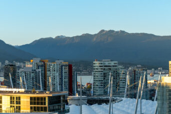 WATERFRONT PENTHOUSE MARINASIDE YALETOWN VANCOUVER DOWNTOWN WITH PRIVATE PATIO STUNNING VIEW — 3903 1033 Marinaside Crescent