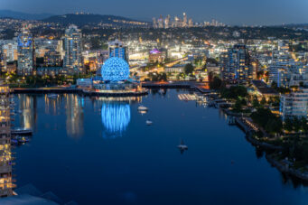 WATERFRONT PENTHOUSE MARINASIDE YALETOWN VANCOUVER DOWNTOWN WITH PRIVATE PATIO STUNNING VIEW — 3903 1033 Marinaside Crescent