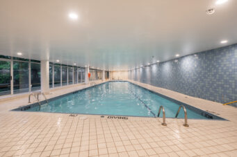 WATERFRONT PENTHOUSE MARINASIDE YALETOWN VANCOUVER DOWNTOWN WITH PRIVATE PATIO STUNNING VIEW — 3903 1033 Marinaside Crescent