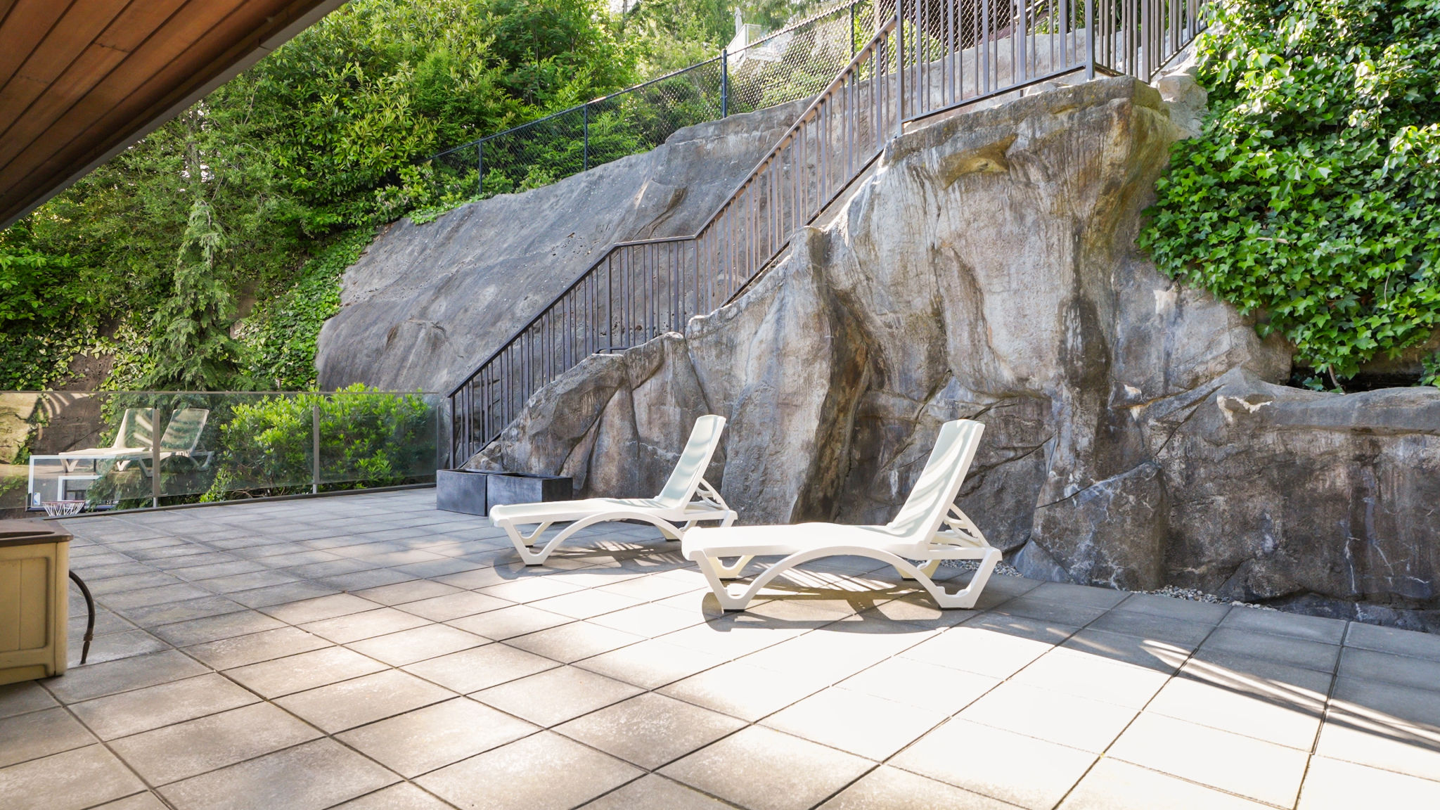 AN EXTRAORDINARY CUSTOM-BUILT RESIDENCE IN ONE OF WEST VANCOUVER’S MOST SOUGHT-AFTER NEIGHBOURHOODS - 3389 Thompson Crescent, West Vancouver