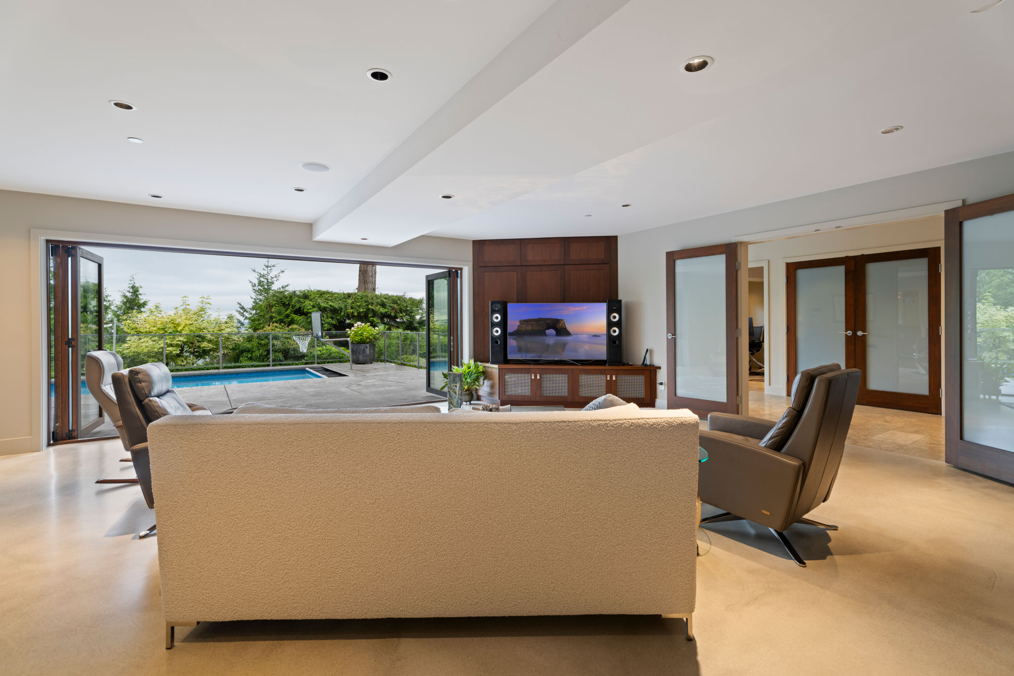 AN EXTRAORDINARY CUSTOM-BUILT RESIDENCE IN ONE OF WEST VANCOUVER’S MOST SOUGHT-AFTER NEIGHBOURHOODS - 3389 Thompson Crescent, West Vancouver