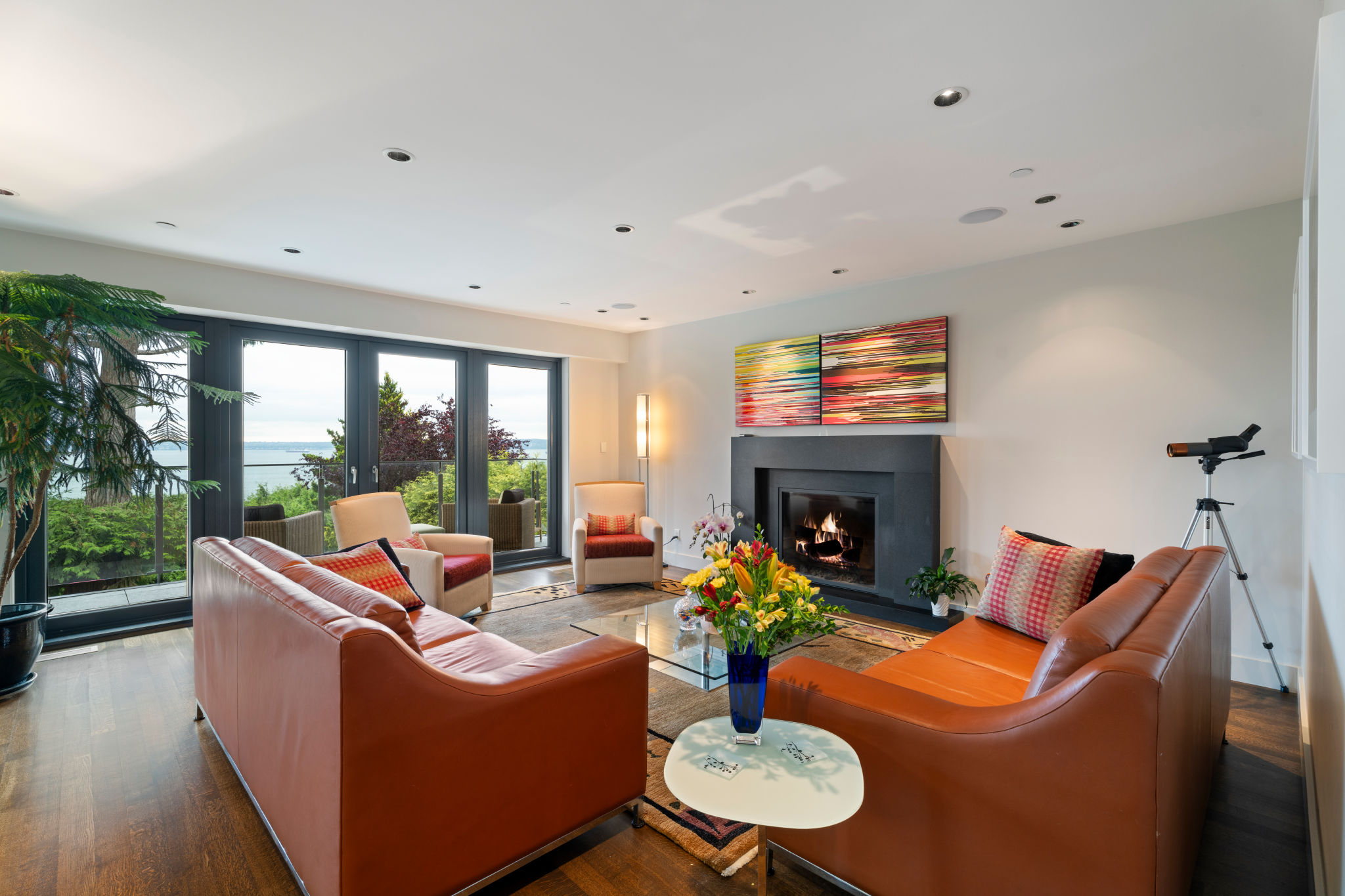 AN EXTRAORDINARY CUSTOM-BUILT RESIDENCE IN ONE OF WEST VANCOUVER’S MOST SOUGHT-AFTER NEIGHBOURHOODS - 3389 Thompson Crescent, West Vancouver