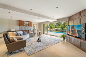 AN EXTRAORDINARY CUSTOM-BUILT RESIDENCE IN ONE OF WEST VANCOUVER’S MOST SOUGHT-AFTER NEIGHBOURHOODS - 3389 Thompson Crescent, West Vancouver