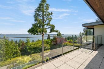 AN EXTRAORDINARY CUSTOM-BUILT RESIDENCE IN ONE OF WEST VANCOUVER’S MOST SOUGHT-AFTER NEIGHBOURHOODS - 3389 Thompson Crescent, West Vancouver
