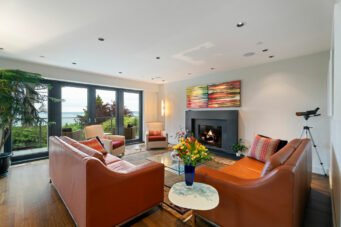 AN EXTRAORDINARY CUSTOM-BUILT RESIDENCE IN ONE OF WEST VANCOUVER’S MOST SOUGHT-AFTER NEIGHBOURHOODS - 3389 Thompson Crescent, West Vancouver