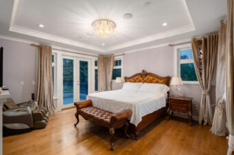 FRENCH-INSPIRED LUXURIOUS PRIVATE RESIDENCE IN WEST VANCOUVER - 920 3rd Street, West Vancouver