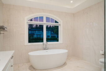 FRENCH-INSPIRED LUXURIOUS PRIVATE RESIDENCE IN WEST VANCOUVER - 920 3rd Street, West Vancouver