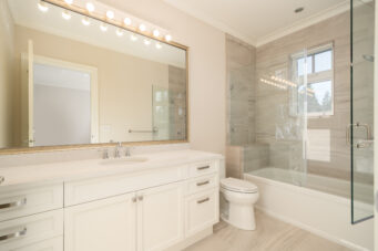 FRENCH-INSPIRED LUXURIOUS PRIVATE RESIDENCE IN WEST VANCOUVER - 920 3rd Street, West Vancouver