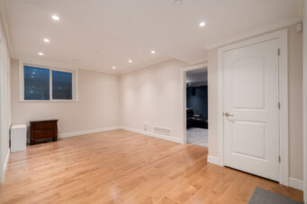 FRENCH-INSPIRED LUXURIOUS PRIVATE RESIDENCE IN WEST VANCOUVER - 920 3rd Street, West Vancouver