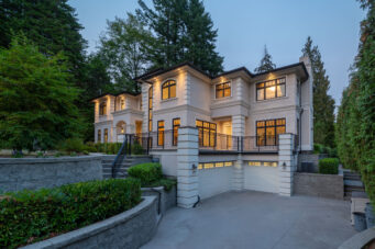 FRENCH-INSPIRED LUXURIOUS PRIVATE RESIDENCE IN WEST VANCOUVER - 920 3rd Street, West Vancouver