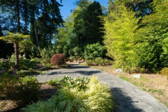 FRENCH-INSPIRED LUXURIOUS PRIVATE RESIDENCE IN WEST VANCOUVER - 920 3rd Street, West Vancouver