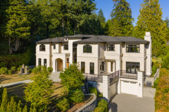 FRENCH-INSPIRED LUXURIOUS PRIVATE RESIDENCE IN WEST VANCOUVER - 920 3rd Street, West Vancouver