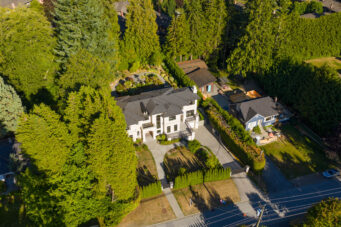 FRENCH-INSPIRED LUXURIOUS PRIVATE RESIDENCE IN WEST VANCOUVER - 920 3rd Street, West Vancouver