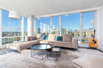 EXCEPTIONAL WATERFRONT TROPHY RESIDENCE ALONG THE PRESTIGIOUS MARINASIDE WATERFRONT PROMENADE - 3307 1033 Marinaside Crescent