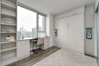 EXCEPTIONAL WATERFRONT TROPHY RESIDENCE ALONG THE PRESTIGIOUS MARINASIDE WATERFRONT PROMENADE - 3307 1033 Marinaside Crescent