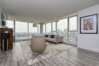 EXCEPTIONAL WATERFRONT TROPHY RESIDENCE ALONG THE PRESTIGIOUS MARINASIDE WATERFRONT PROMENADE - 3307 1033 Marinaside Crescent