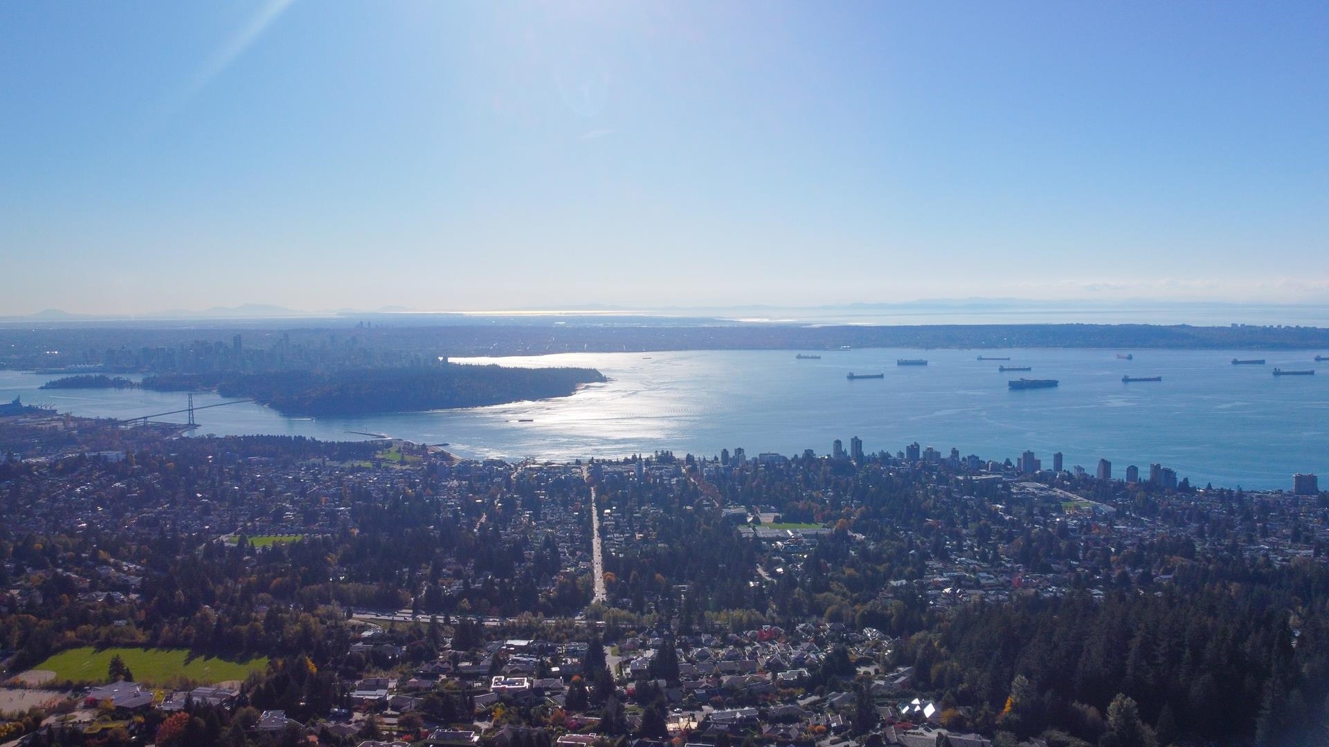 LUXURY BUILD OPPORTUNITY IN THE PRESTIGIOUS CHARTWELL NEIGHBOURHOOD OF WEST VANCOUVER - 1451 Chartwell Drive, West Vancouver