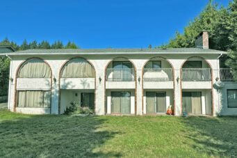 LUXURY BUILD OPPORTUNITY IN THE PRESTIGIOUS CHARTWELL NEIGHBOURHOOD OF WEST VANCOUVER - 1451 Chartwell Drive, West Vancouver